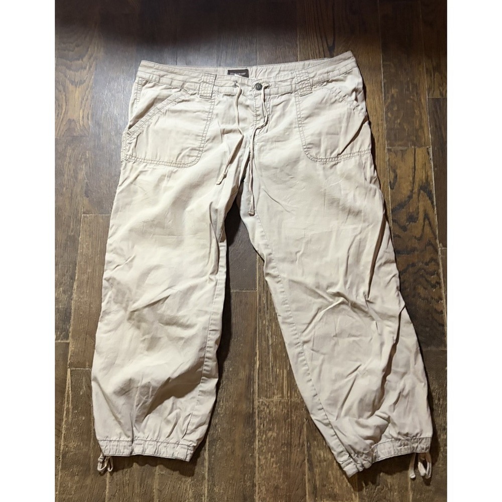 Hollister Beige Cargo Capris, Size 9, Vintage, Surf, Early 2000's, Y2K, Grunge
